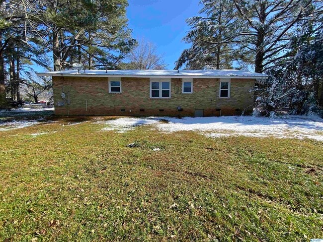 Building Photo - 2205 Glen Iris Rd NW