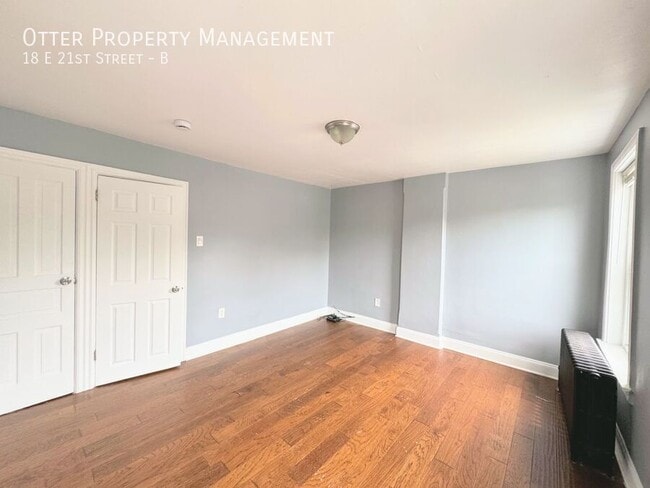 Foto del edificio - 18 E 21st St