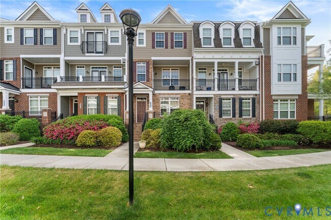 Foto del edificio - 3904 Village Townes Walk