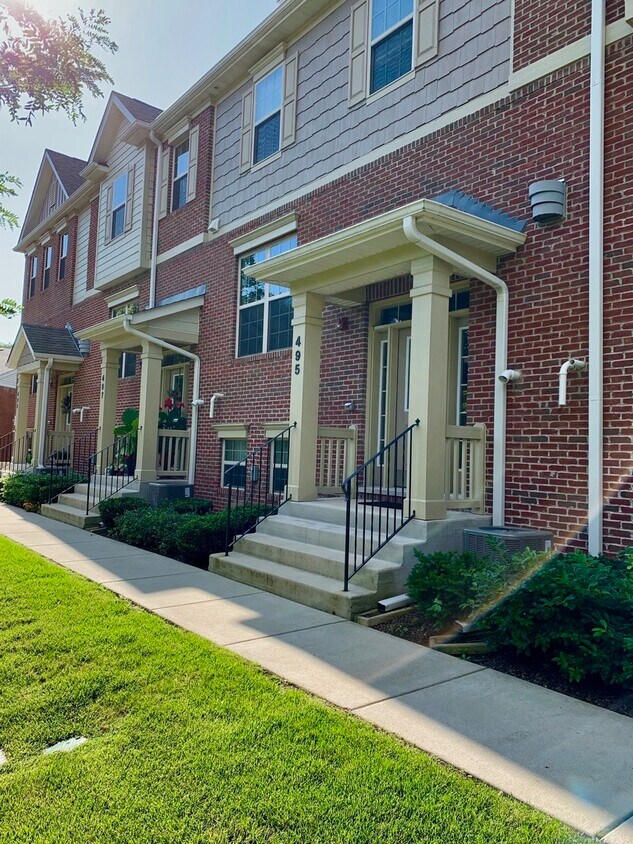 495 Kenilworth Ave, Glen Ellyn, IL 60137 Townhome Rentals in Glen Ellyn IL