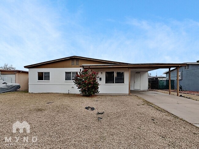 Foto del edificio - 15049 N 29th Ave