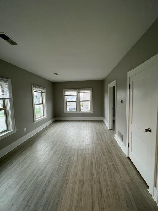 Living room view 2 - 406 Oak St