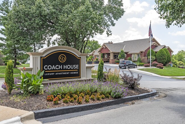 Coach House Apartments Kansas City, MO