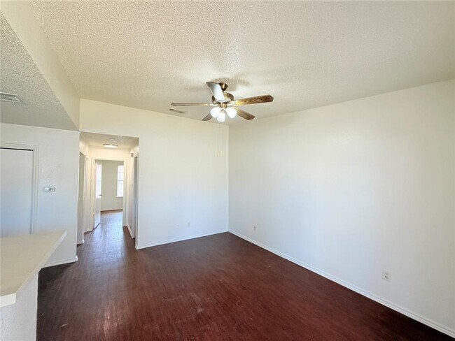 Foto del edificio - 1213 Ridgemont St