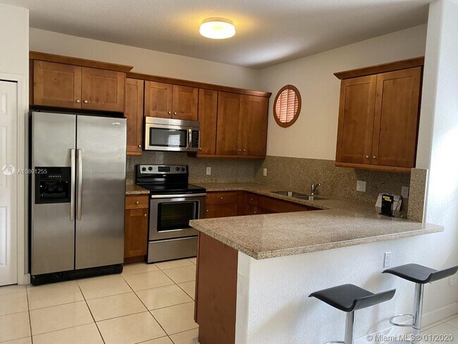 Foto del edificio - 10012 NW 7th St