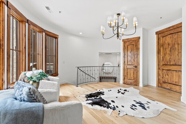 Building Photo - 8809 Ranch Club Ct