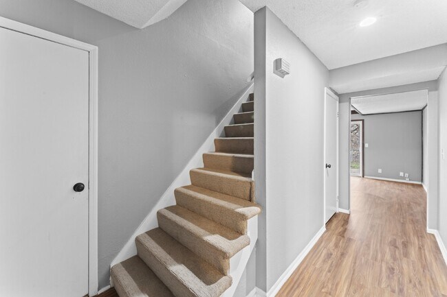 Foto del edificio - 16104 W 141st Terrace