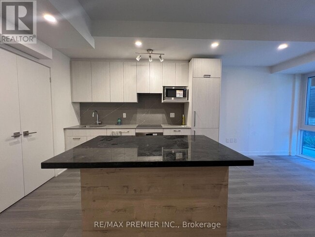 Building Photo - 67-167 Curlew Dr