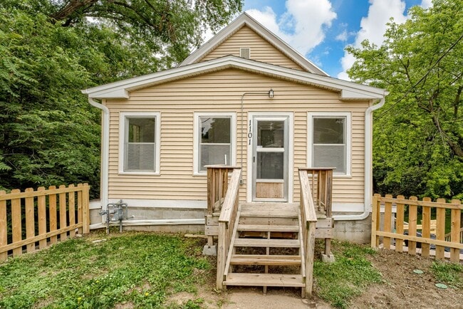 Photo - 1101 Bancroft St Apartment