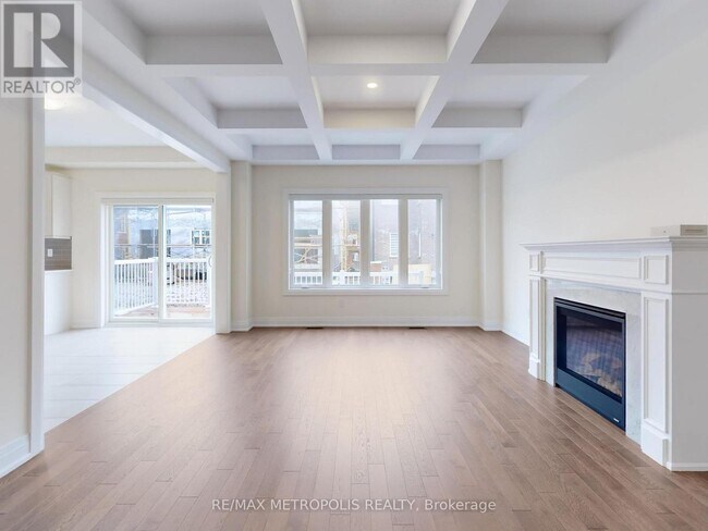 Building Photo - 21 La Reine Ave