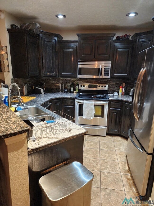 Building Photo - 4513 Sandstone Dr