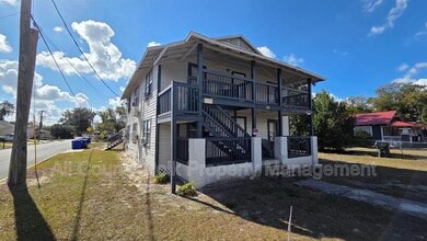 Building Photo - 602 Emma St