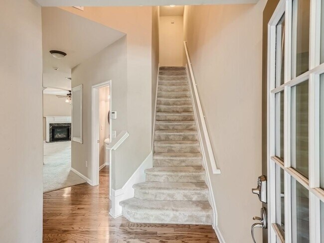 Building Photo - 1805 Waterside Dr