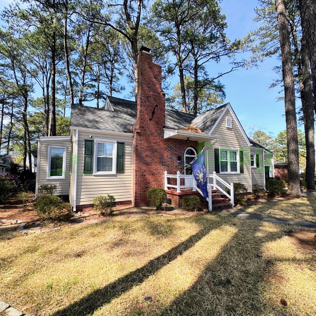 Foto del edificio - 8533 Circle Dr