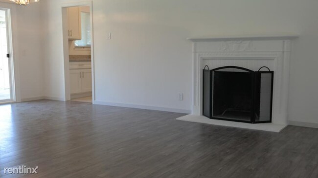 Building Photo - 3 br, 1 bath House - 1764 Scott Blvd