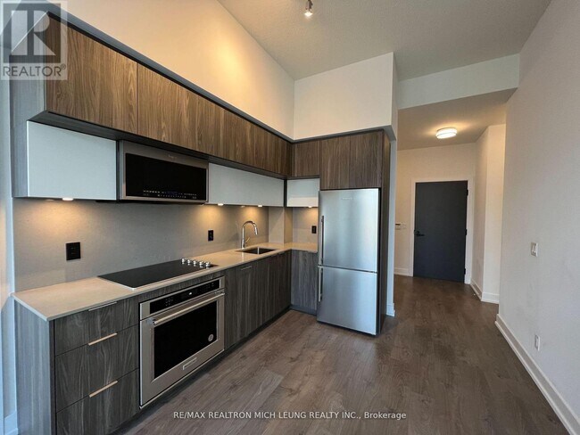 Building Photo - 25-625 Adra Grado Way