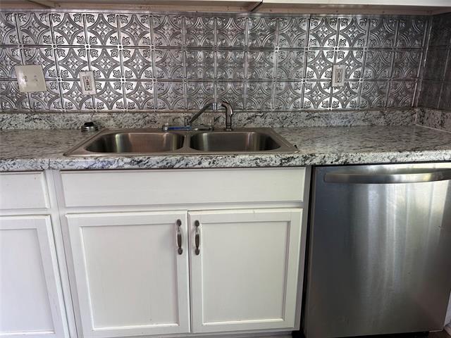 Building Photo - 615 S Throckmorton St