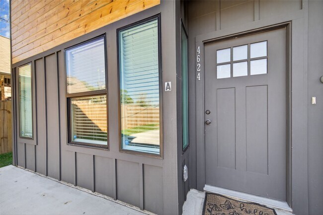 Foto del edificio - 4624 Maggie St