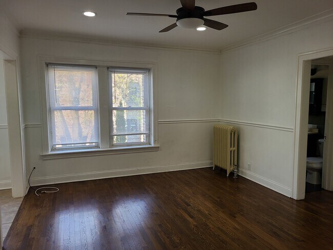 Foto del edificio - 4024 N Ashland Ave