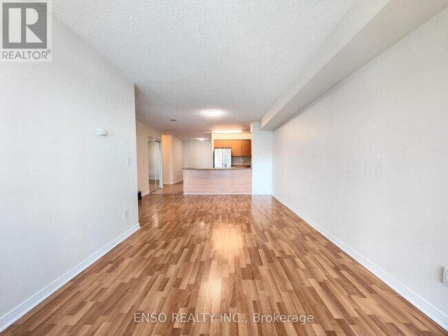 Photo du bâtiment - 5508 Yonge St