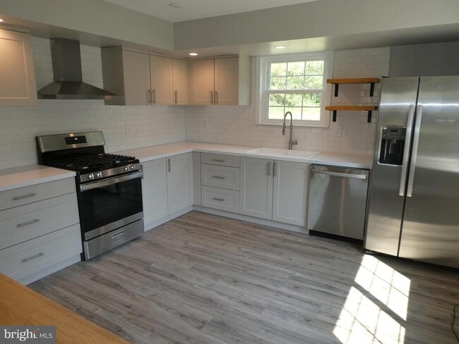 Building Photo - 10 Grasmur Ct