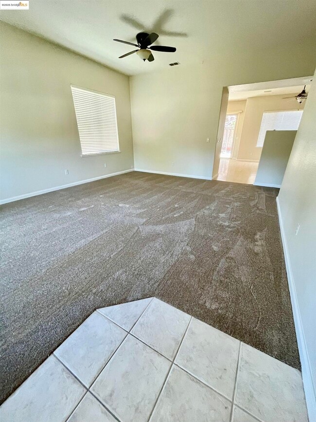 Building Photo - 1231 Exeter Way