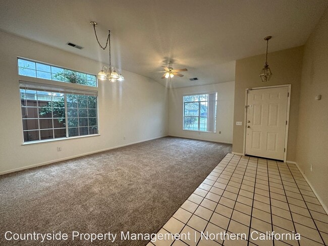 Foto del edificio - 4 br, 2 bath House - 1075 Carrie Street