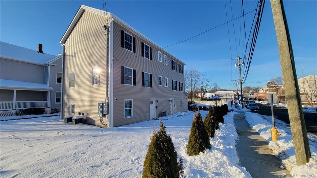 Primary Photo - 60 Maple Ave