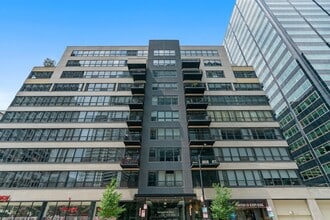 Building Photo - 130 S Canal St