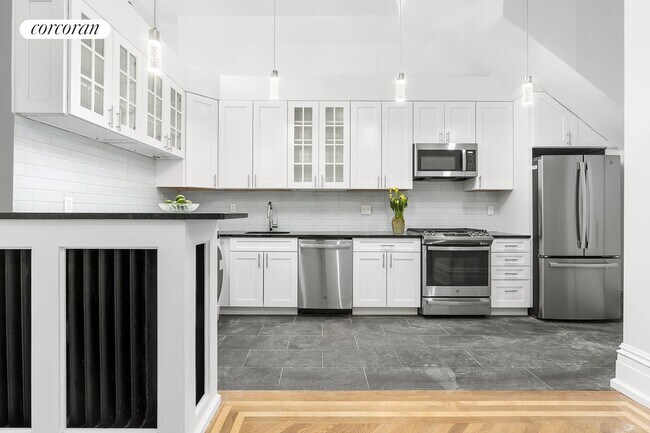 Foto del edificio - 165 Hicks St