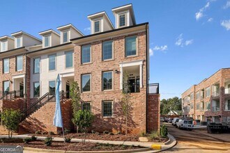 Building Photo - 432 Burton Dr