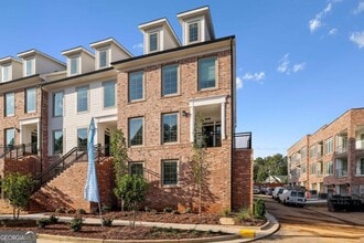 Building Photo - 432 Burton Dr