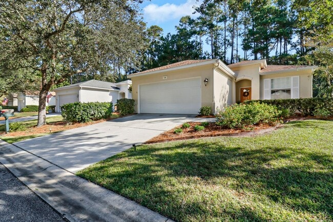 Building Photo - Exceptionally Beautiful - Sun City First Story Home