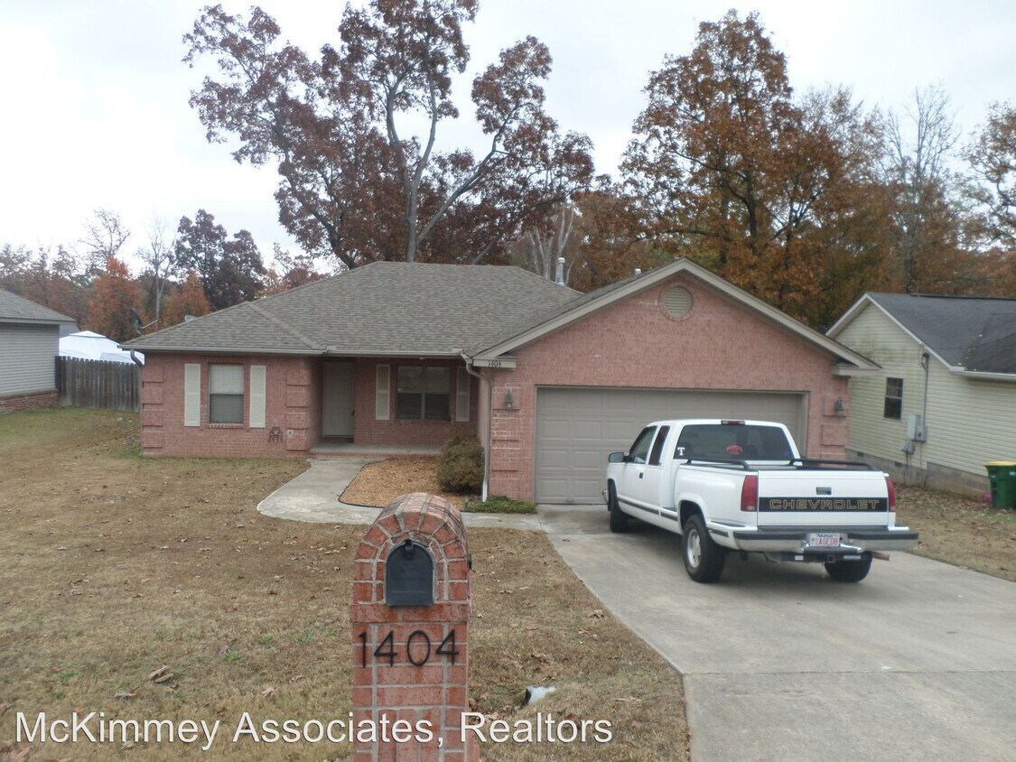 Primary Photo - 3 br, 2 bath House - 1404 Bobbitt Lane