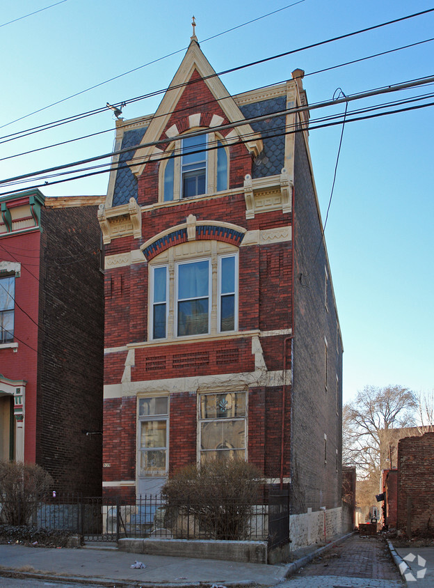 Foto principal - 939 Dayton St