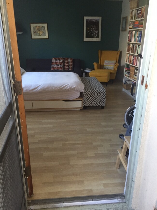 Foto del edificio - 110 Brooks Ave