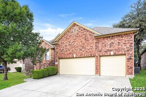 Foto del edificio - 6103 Geranium