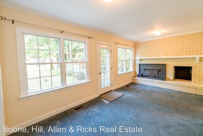 Building Photo - 3 br, 2 bath House - 901 W Haven Blvd