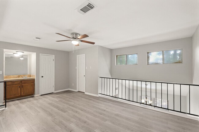 Foto del edificio - 12322 Wild Pine Dr