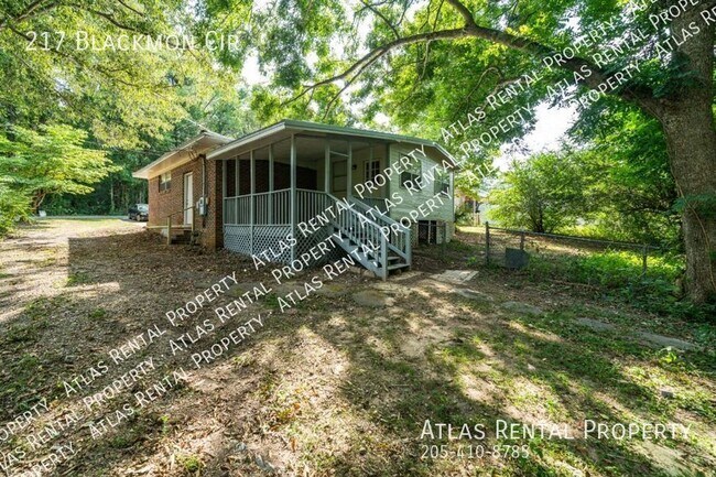 Foto del edificio - 217 Blackmon Cir