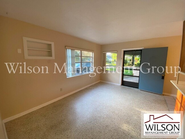 Foto del edificio - 1311 Oregon St