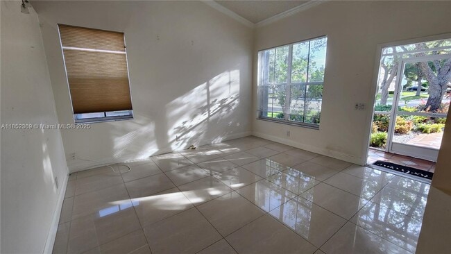 Building Photo - 772 Sand Creek Cir