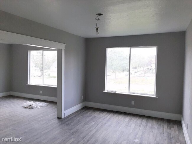 Building Photo - 2 br, 1 bath Apartment - 509 W High St