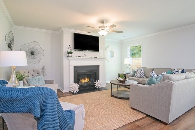 Building Photo - Amazing Newly Built Three Bedroom