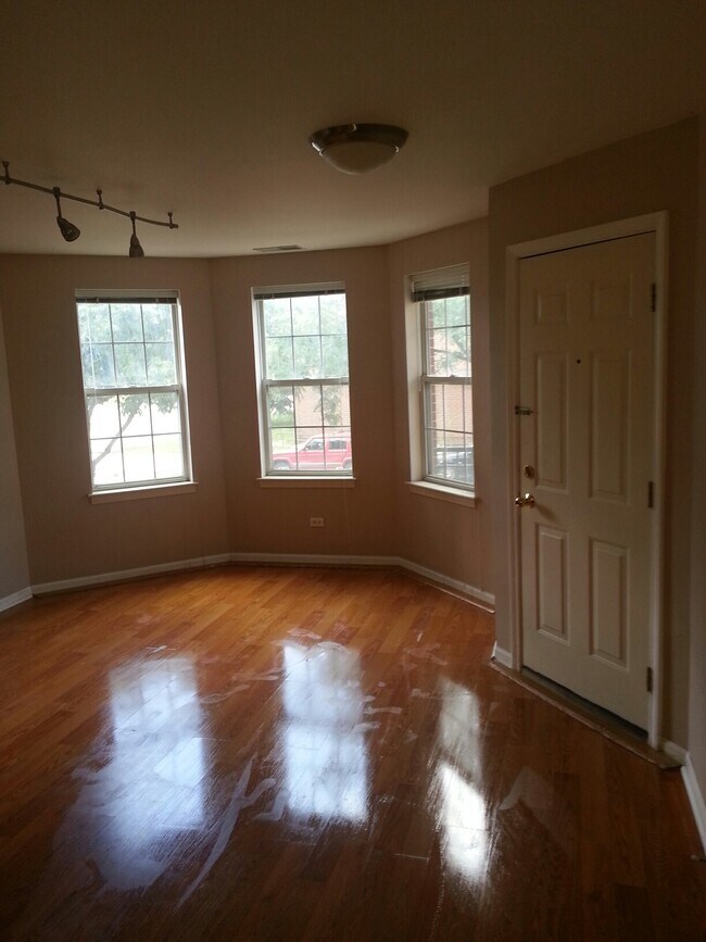 Sala de estar - 1453 N Larrabee St