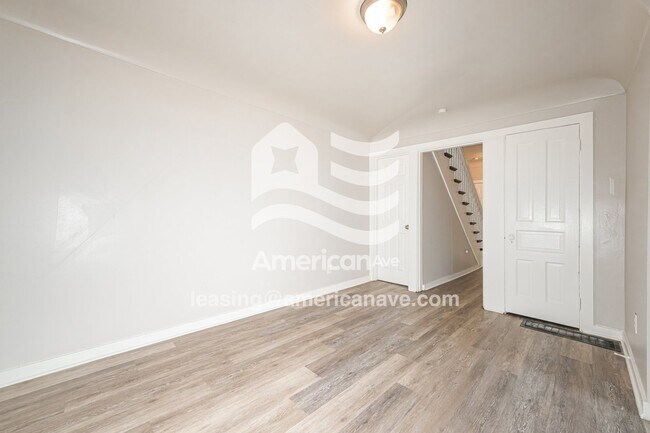 Foto del edificio - 1101 Fairdale St