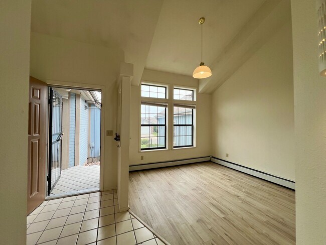 Foto del edificio - Town for Rent in Battlement Mesa