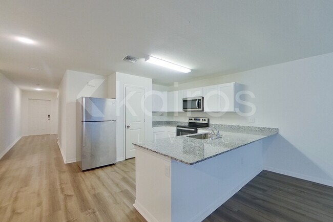 Foto del edificio - 3931 NW 45th Terrace