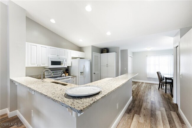 Building Photo - 5455 Worthington Ln