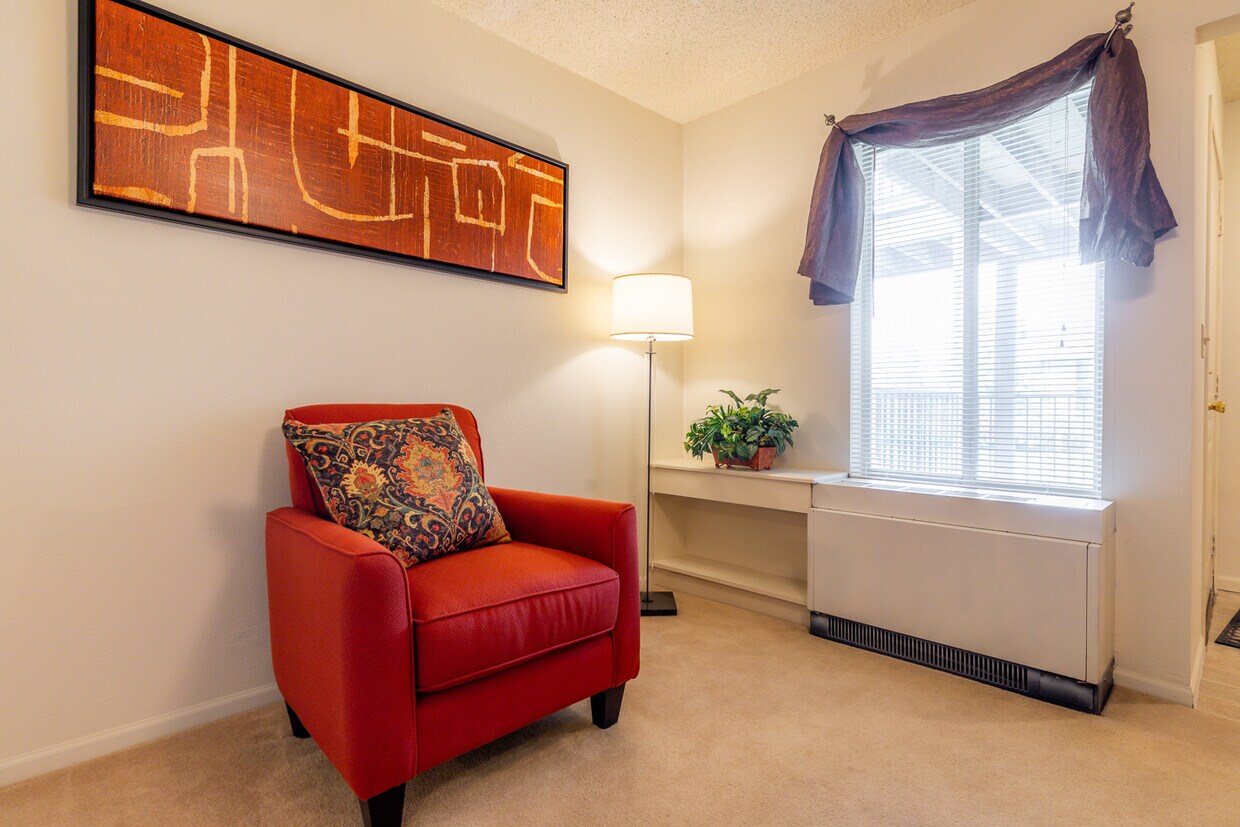 Deerfield Apartment Homes Alquileres en Olathe, KS